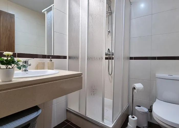 Lexus - Garajau * كانيكو